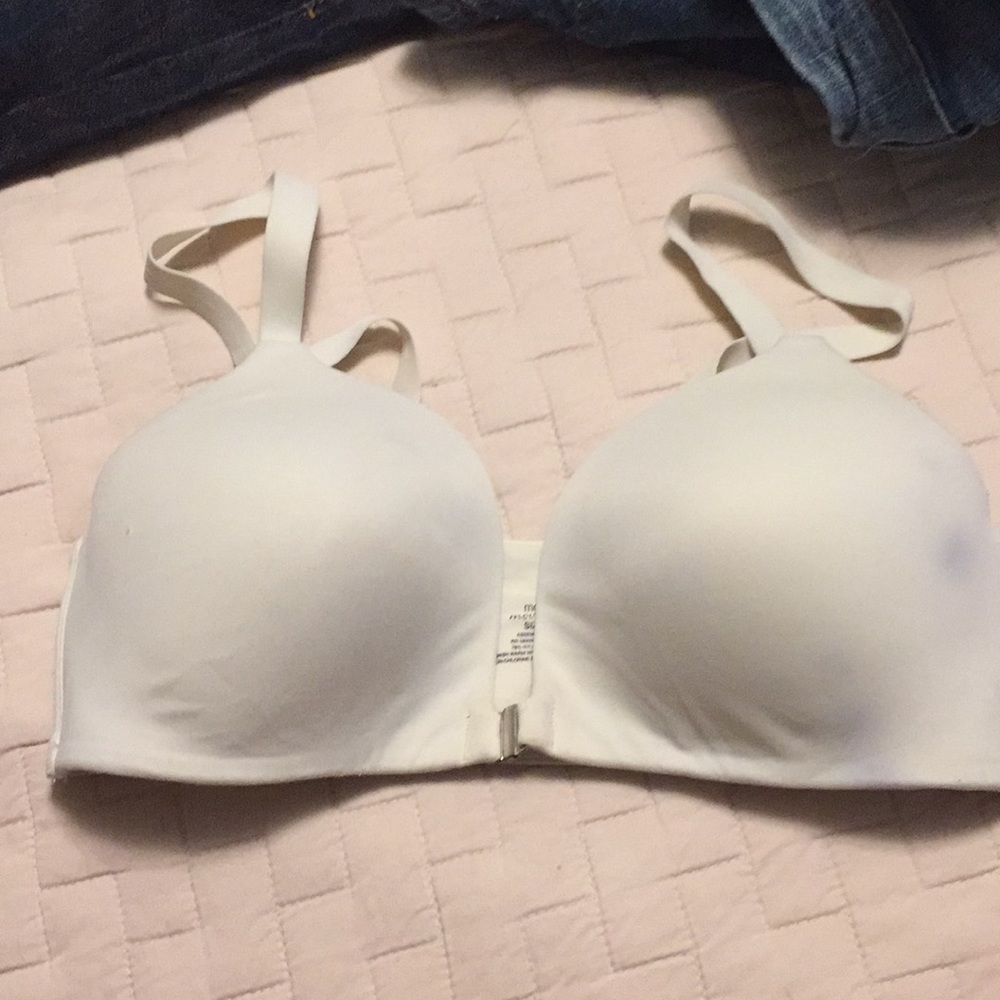 Modern movement bra